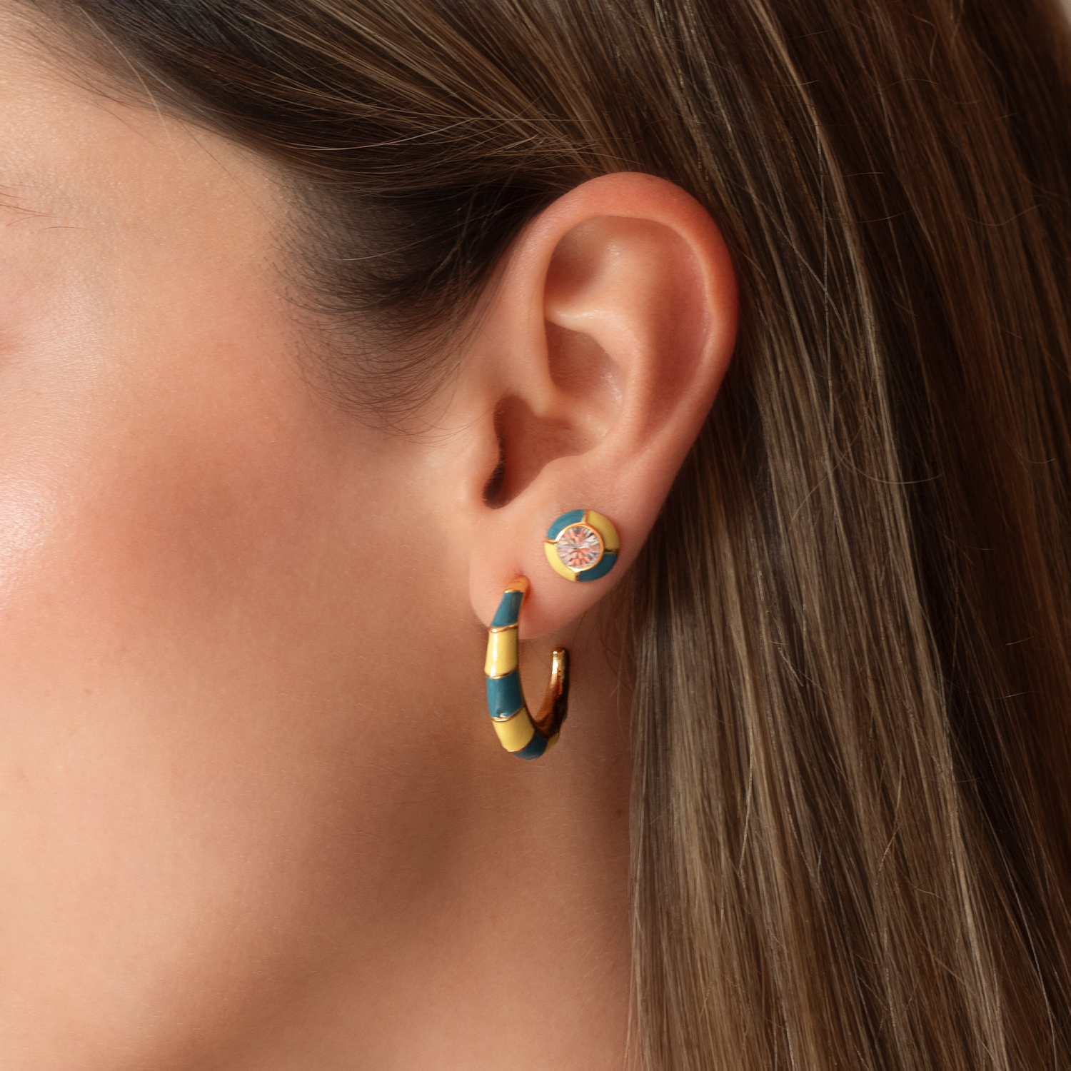 CHROMA EARRINGS -TWO COLORS